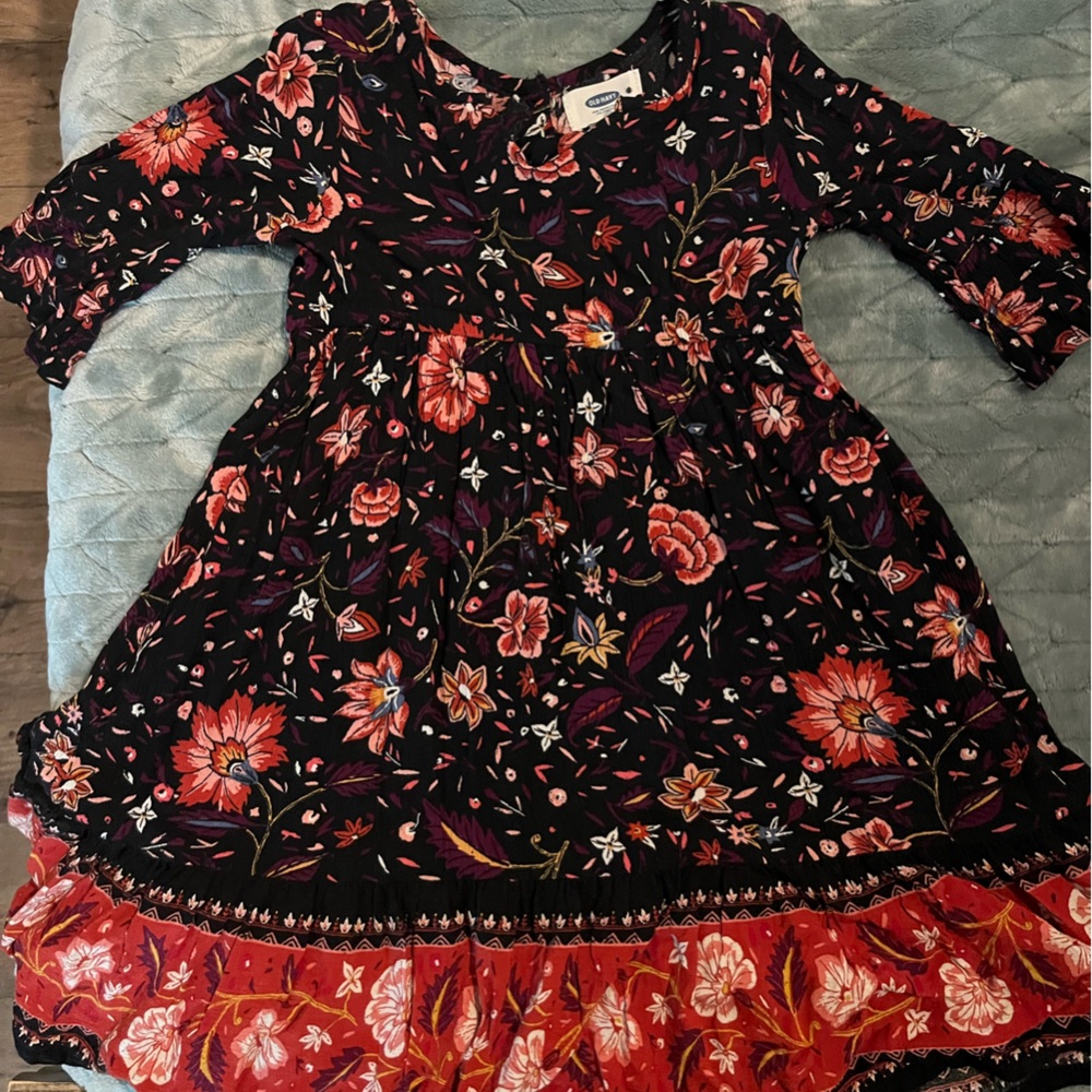 Floral Black and Red Dress Old Navy Size 3